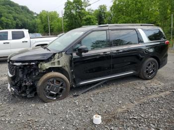  Salvage Kia Carnival