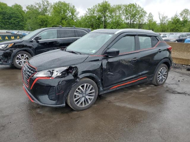  Salvage Nissan Kicks