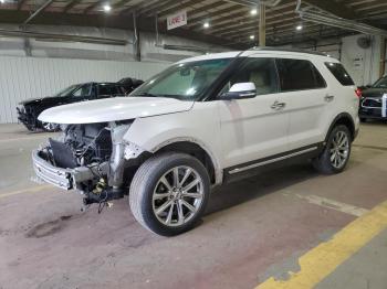  Salvage Ford Explorer