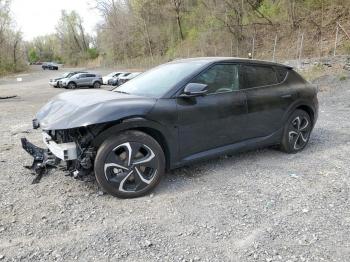  Salvage Kia EV6