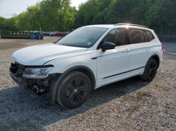  Salvage Volkswagen Tiguan