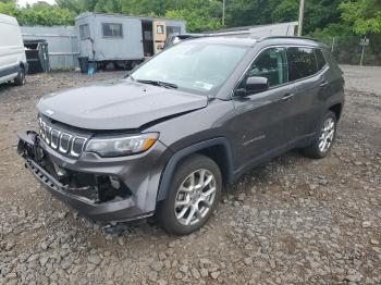  Salvage Jeep Compass