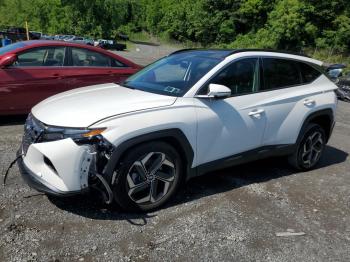  Salvage Hyundai TUCSON