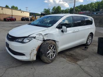  Salvage Chrysler Minivan