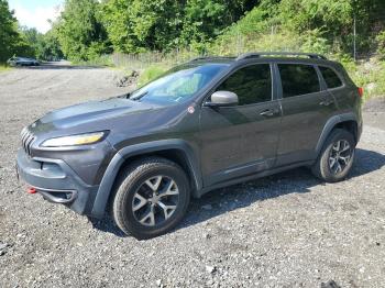  Salvage Jeep Cherokee