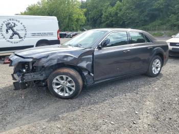  Salvage Chrysler 300