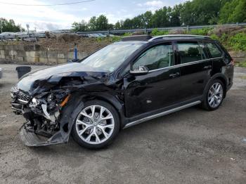  Salvage Volkswagen Golf