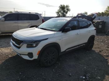  Salvage Kia Seltos