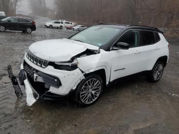  Salvage Jeep Compass