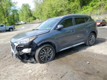  Salvage Hyundai TUCSON