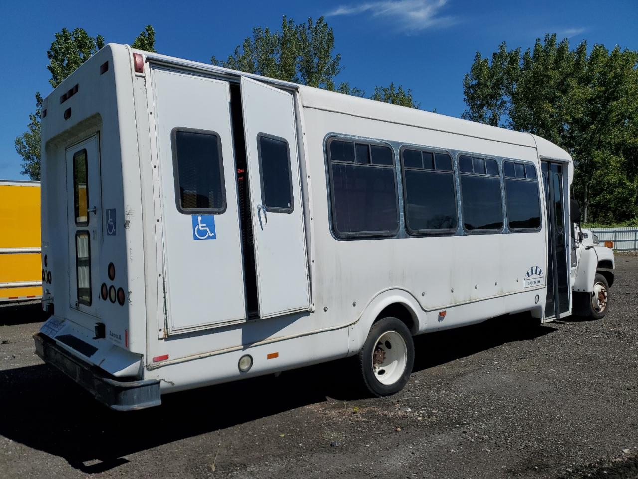 Chevrolet Ck Series C5v042 Image 2