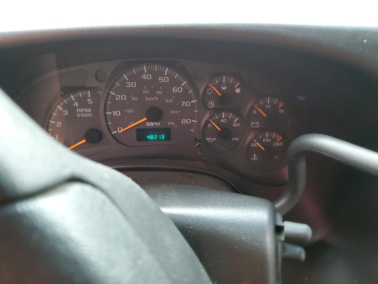 Chevrolet Ck Series C5v042 Image 3