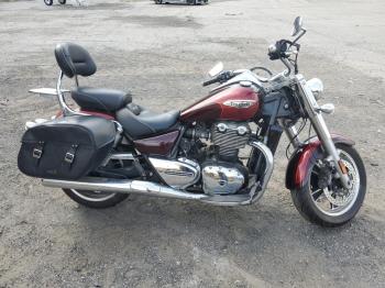  Salvage Triumph Motorcycle Thunderbir