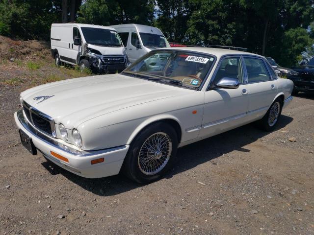  Salvage Jaguar XJ