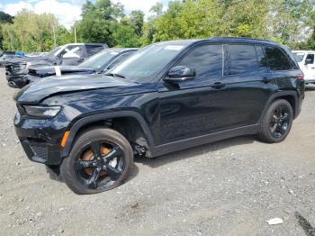  Salvage Jeep Grand Cherokee