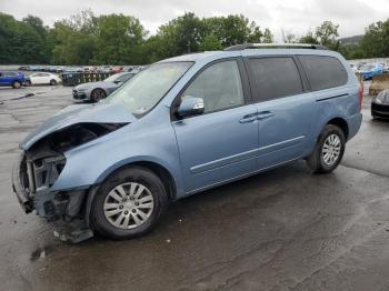  Salvage Kia Sedona