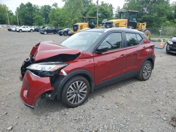  Salvage Nissan Kicks