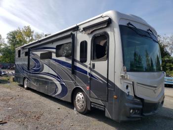  Salvage Freightliner Chassis Xc