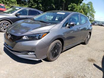  Salvage Nissan LEAF