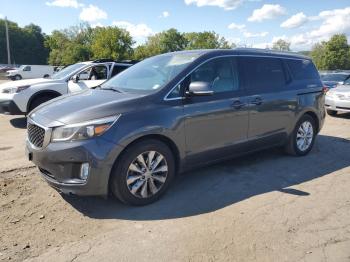  Salvage Kia Sedona