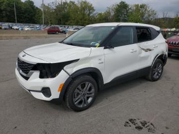  Salvage Kia Seltos