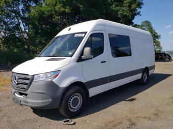  Salvage Mercedes-Benz Sprinter