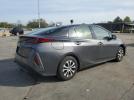 Toyota Prius Le Image 11