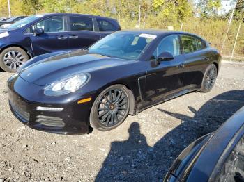  Salvage Porsche Panamera