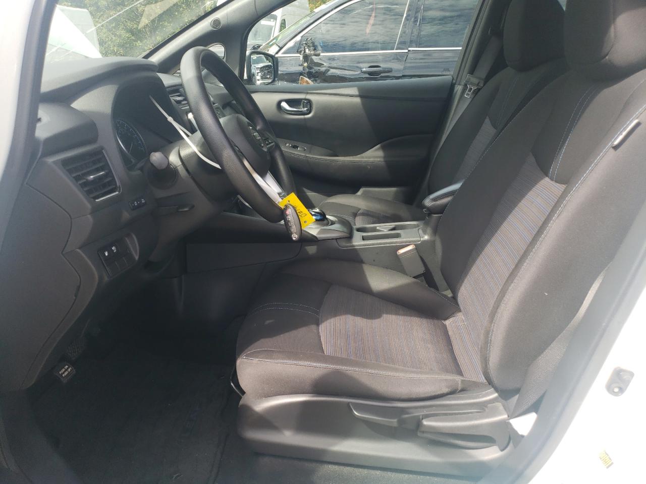 Nissan LEAF S Image 11