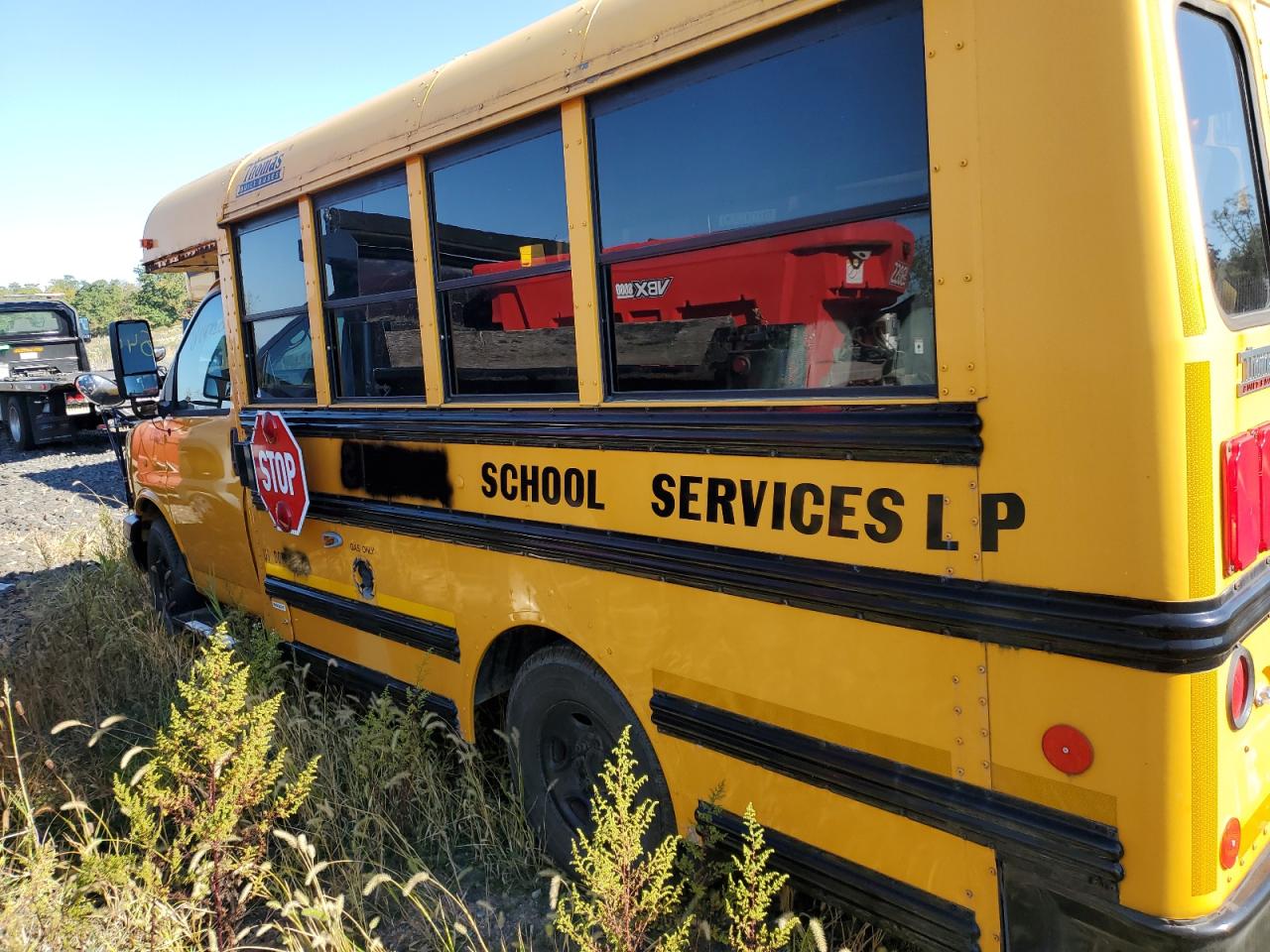 Chevrolet Express Image 8