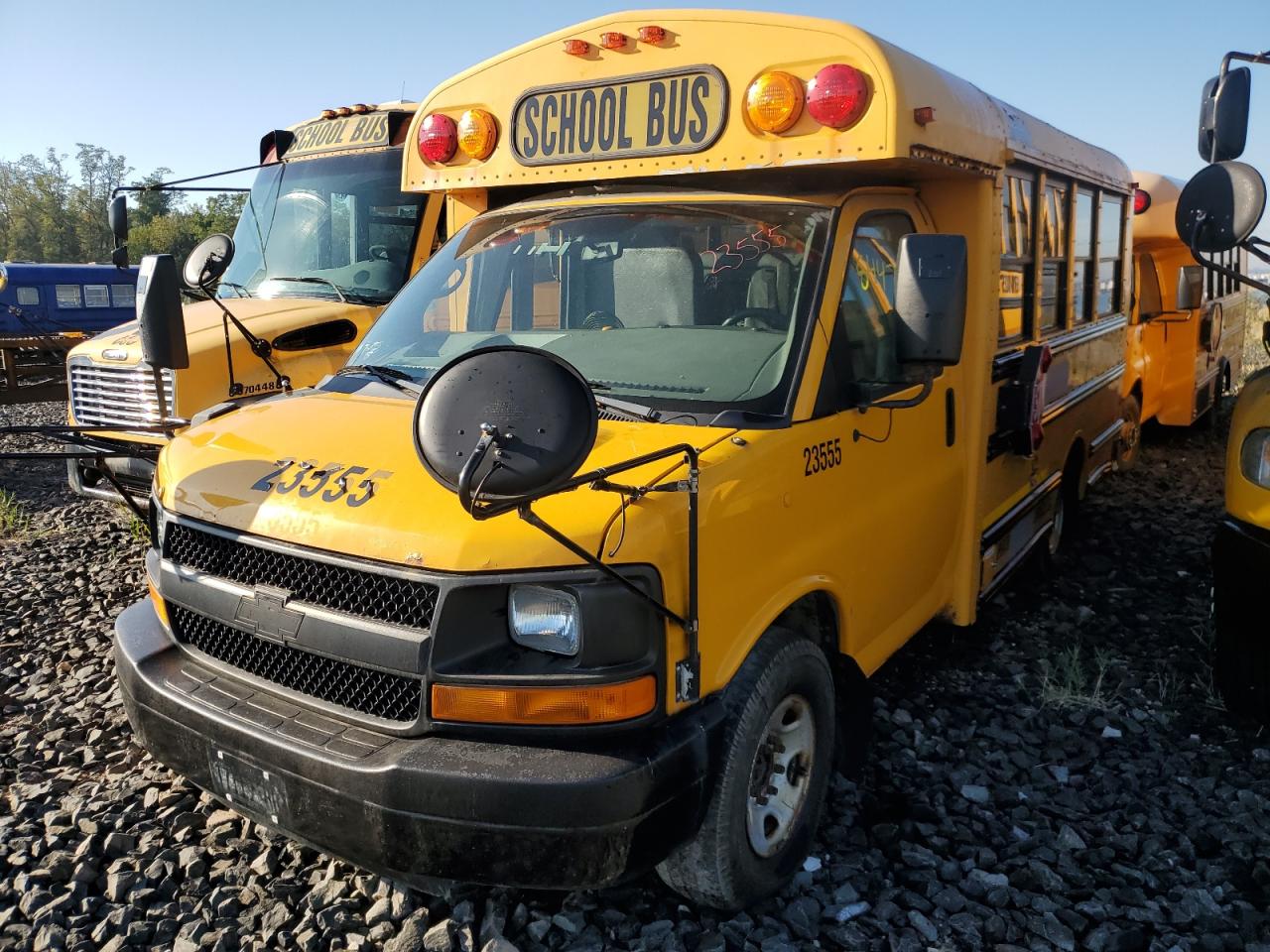 Chevrolet Express Image 9