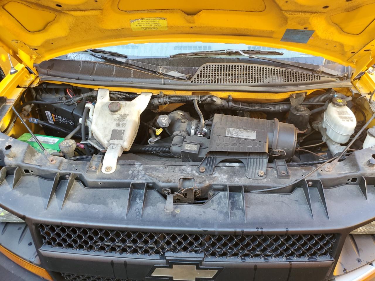 Chevrolet Express Image 8