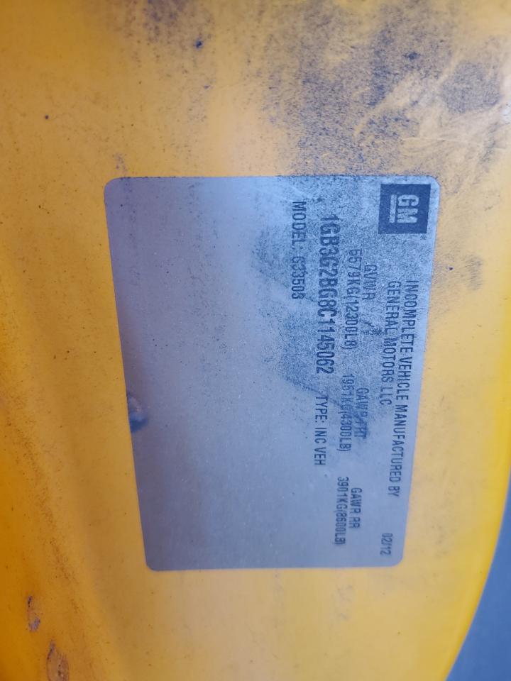 Chevrolet Express Image 2