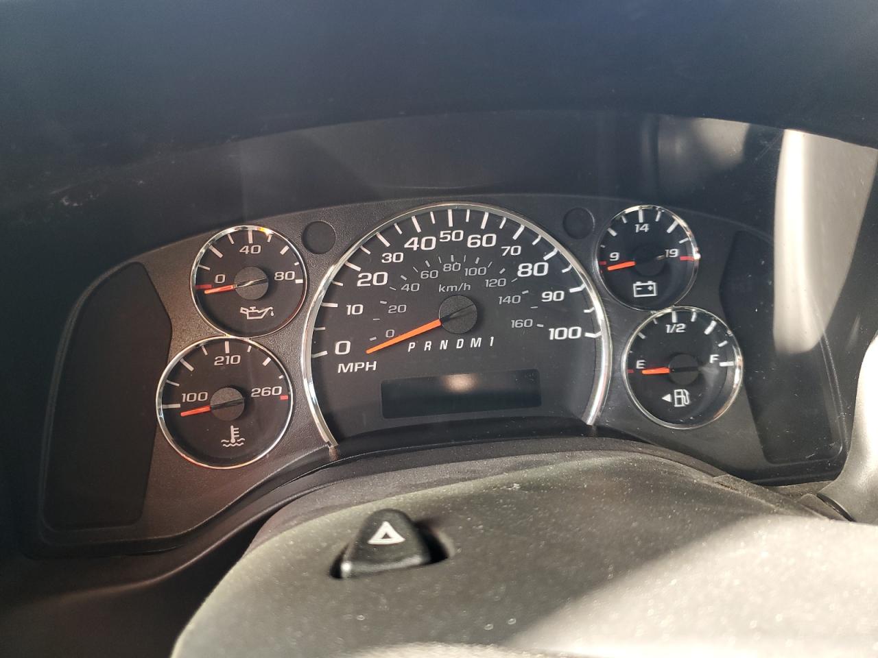 Chevrolet Express Image 4