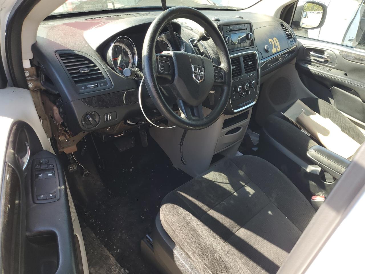 Dodge Caravan Se Image 6