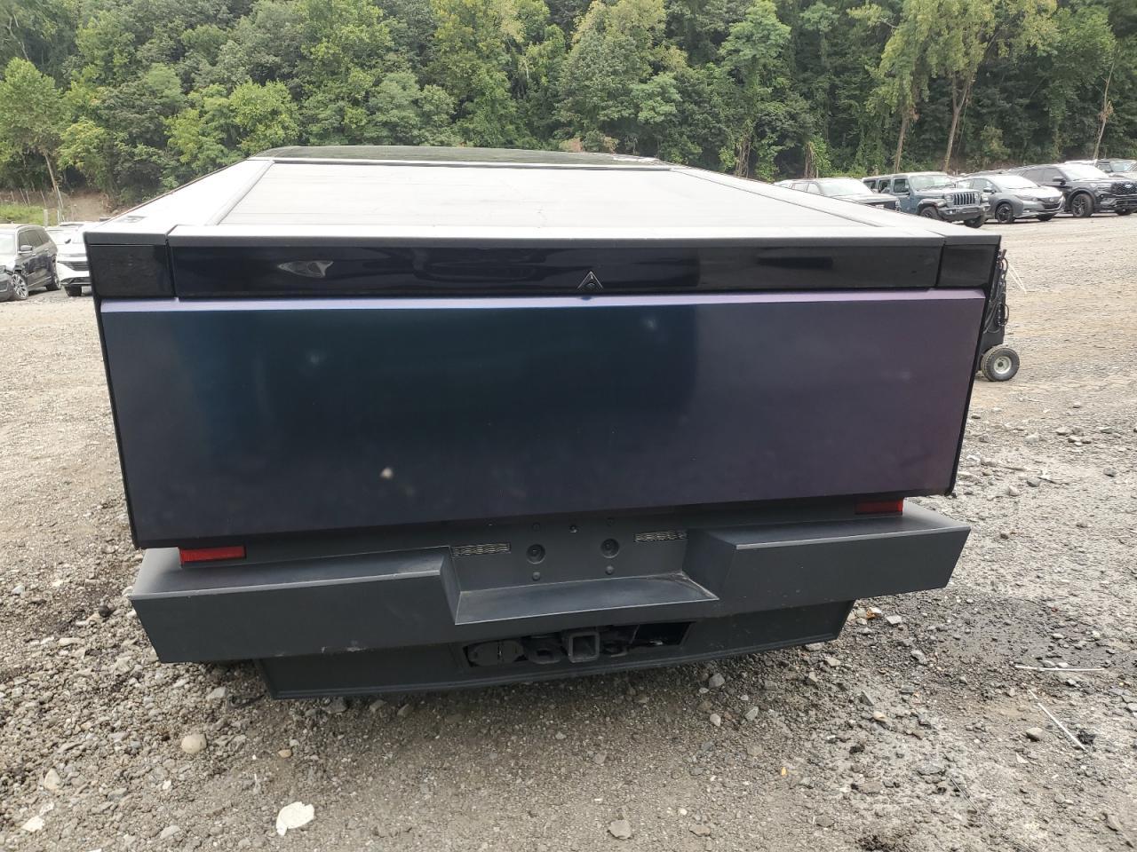 Tesla Cybertruck Image 5