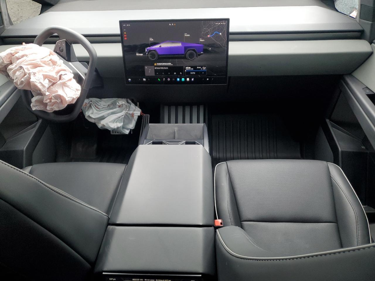 Tesla Cybertruck Image 8