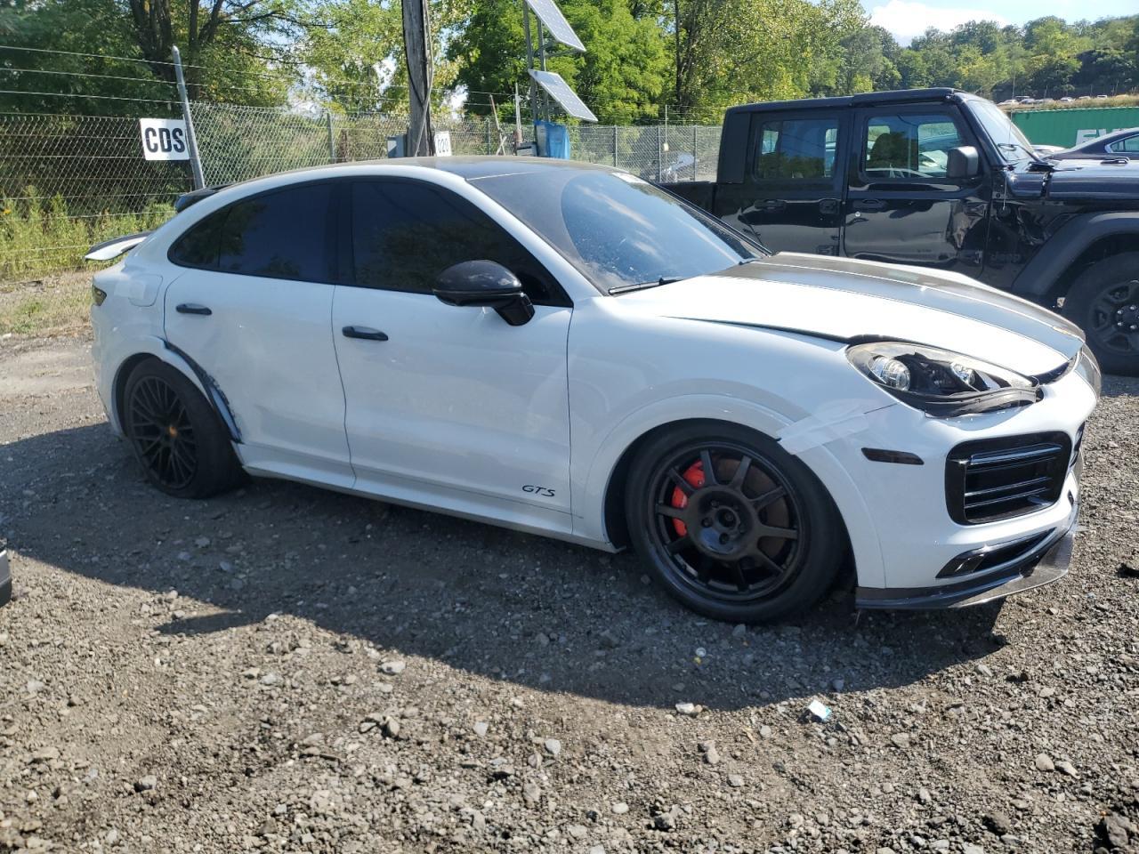 Porsche Cayenne Gts Coupe Image 12
