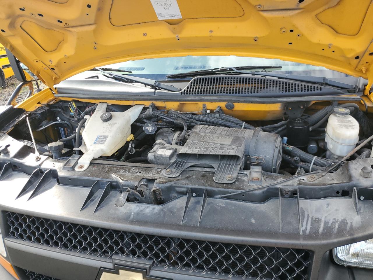 Chevrolet Express Image 8