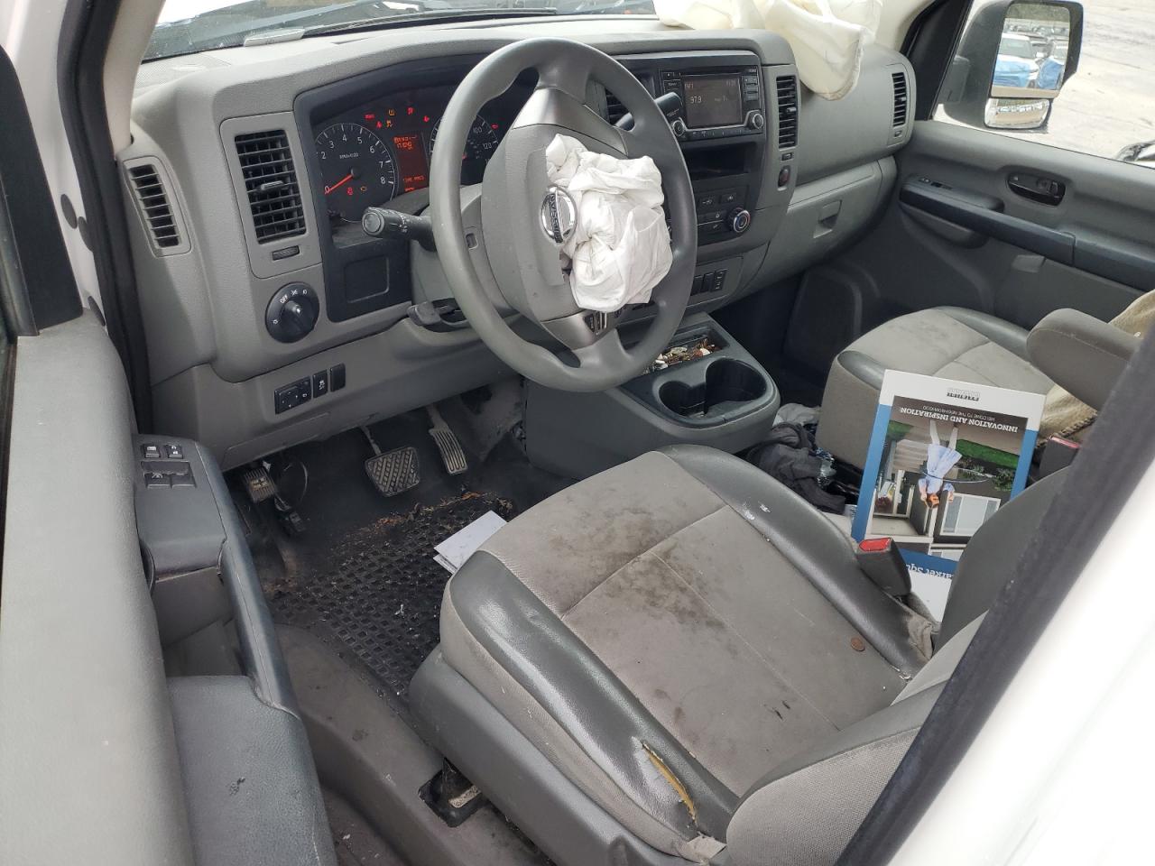 Nissan Nv 2500 S Image 5