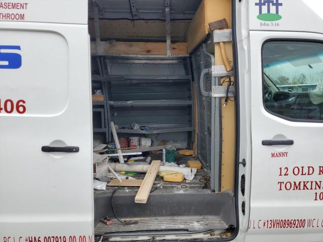 Nissan Nv 2500 S Image 9