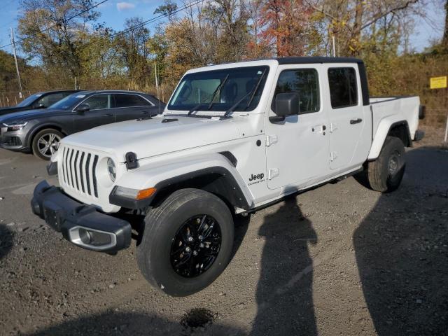  Salvage Jeep Gladiator
