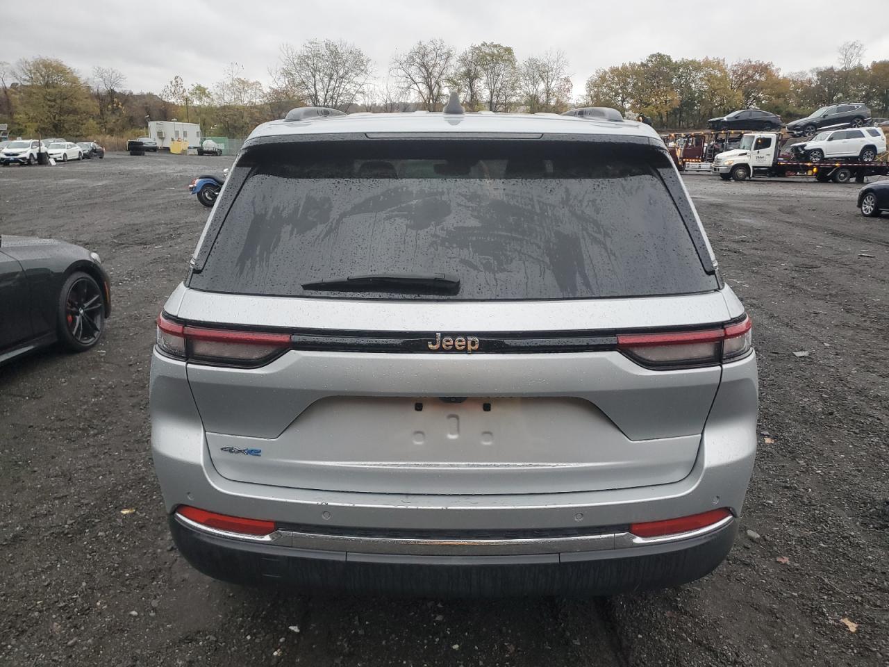 Jeep Grand Cherokee Limited 4xe Image 3