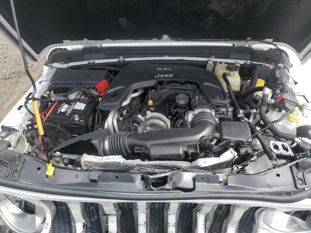 Jeep Wrangler Sahara Image 12