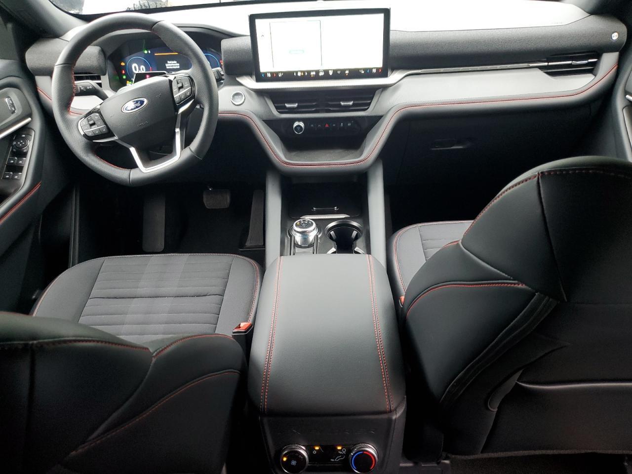 Ford Explorer St-line Image 13