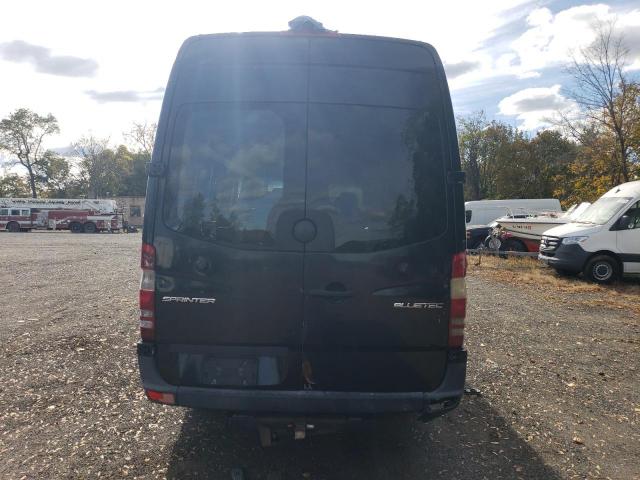 Mercedes-Benz Sprinter 2500 Image 8