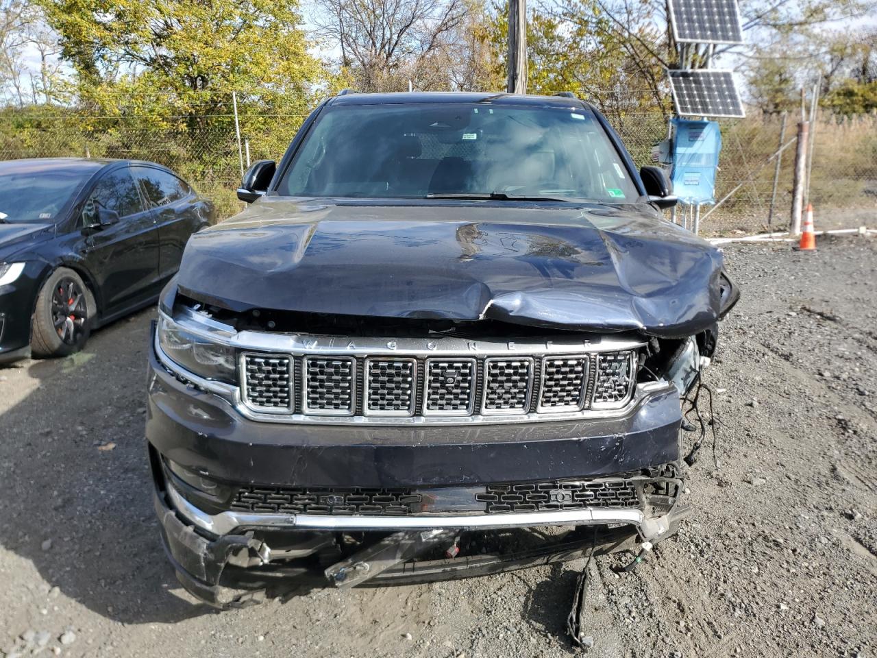 Jeep Grand Wagoneer L Series I Image 11