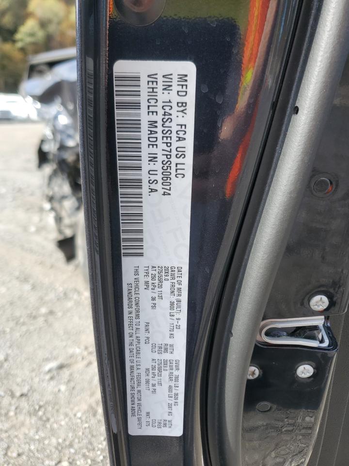 Jeep Grand Wagoneer L Series I Image 3