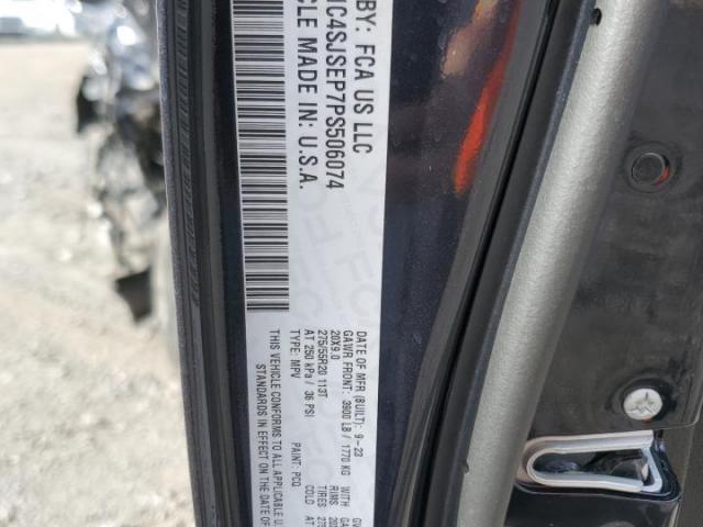 Jeep Grand Wagoneer L Series I Image 3