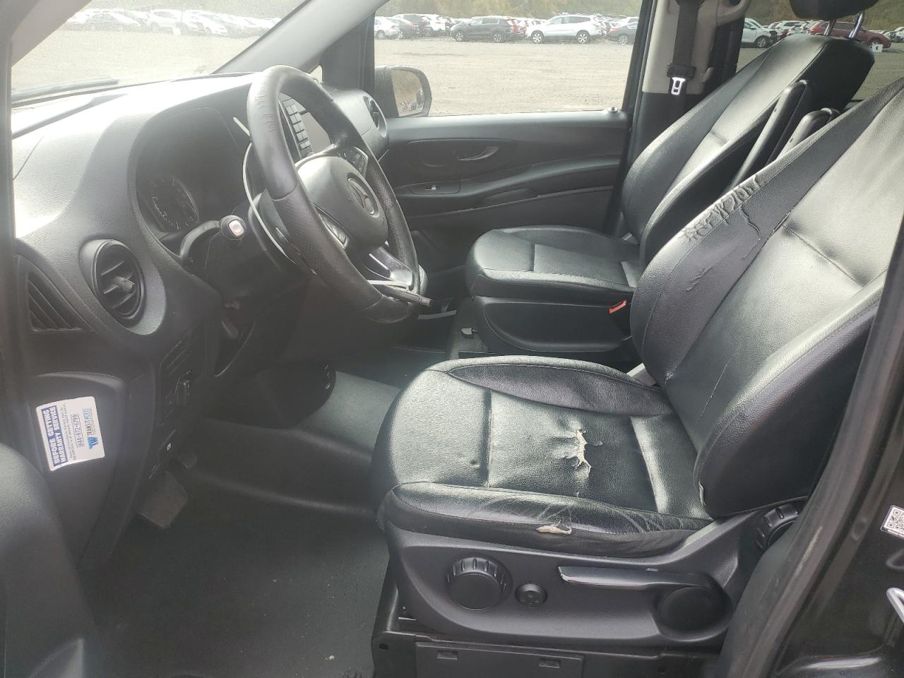 Mercedes-Benz Metris Image 9